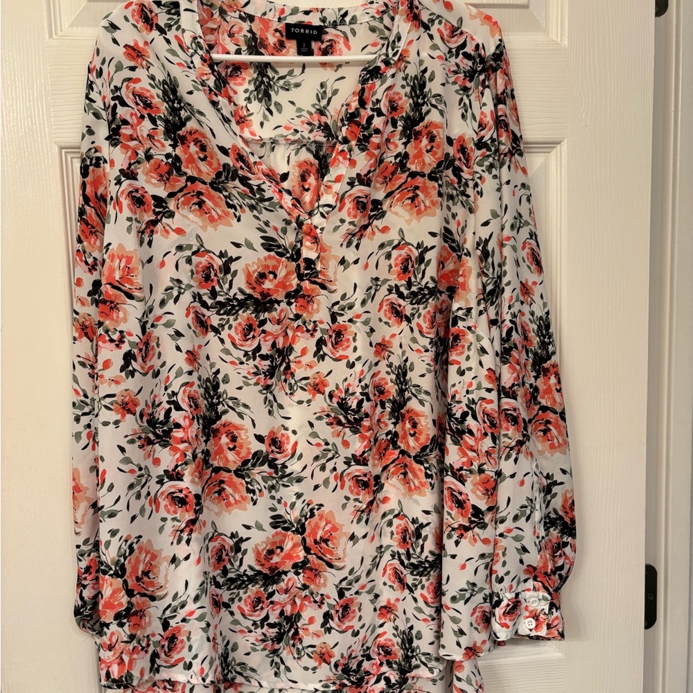 Torrid Women's Floral Print Top - White and Pink